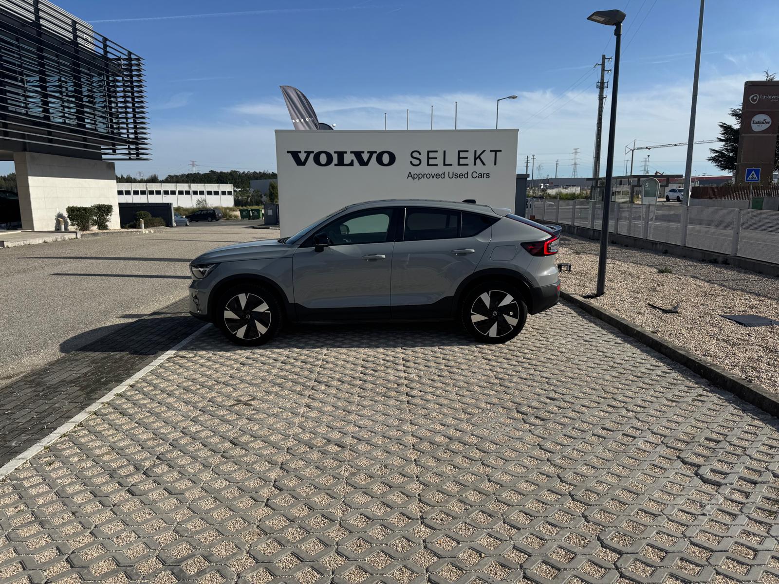 Volvo C40 Plus