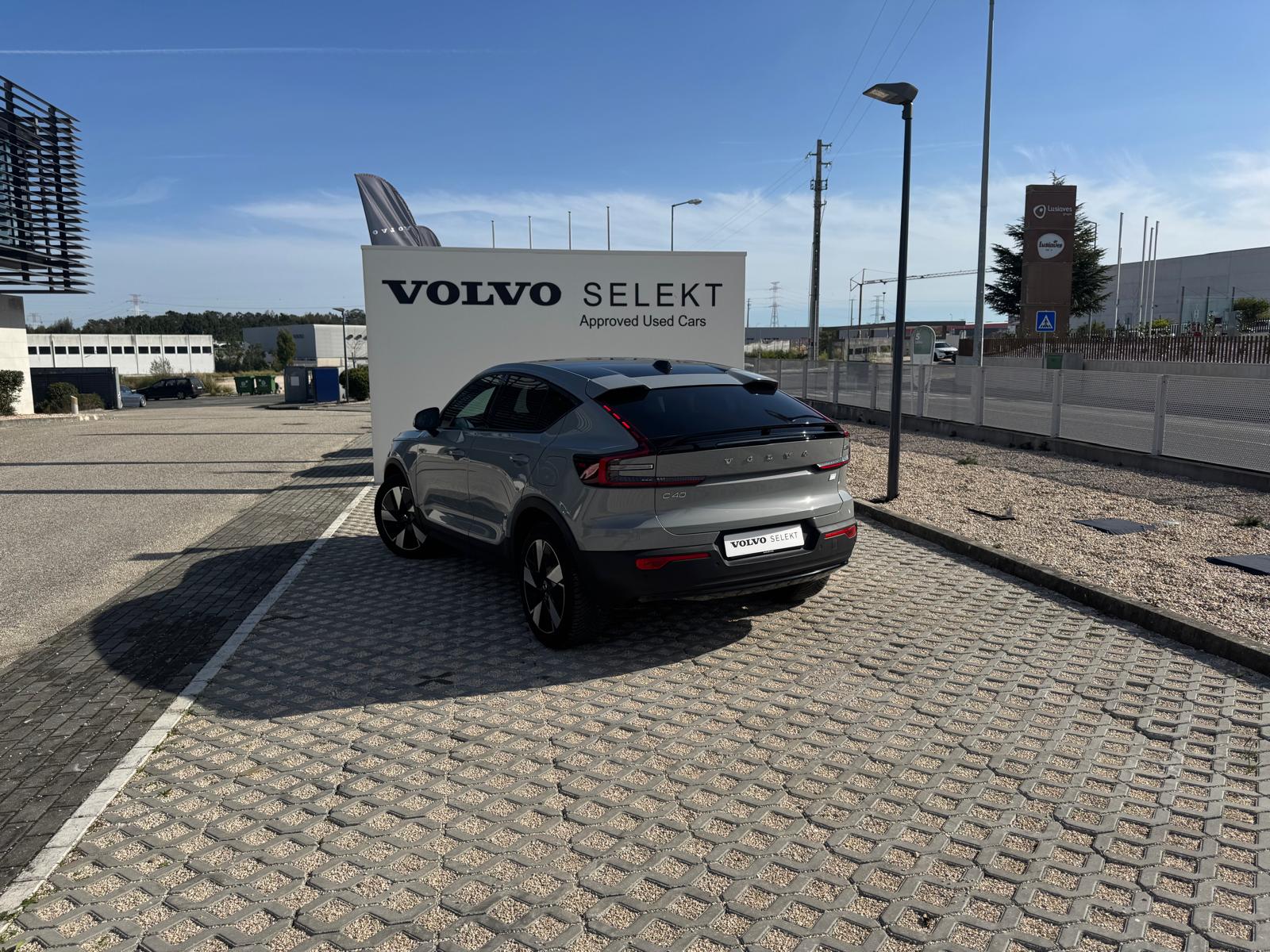 Volvo C40 Plus