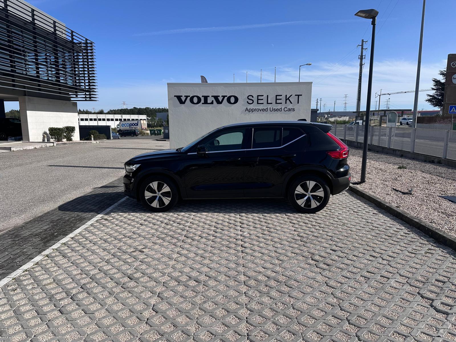 Volvo XC40 Plus Bright