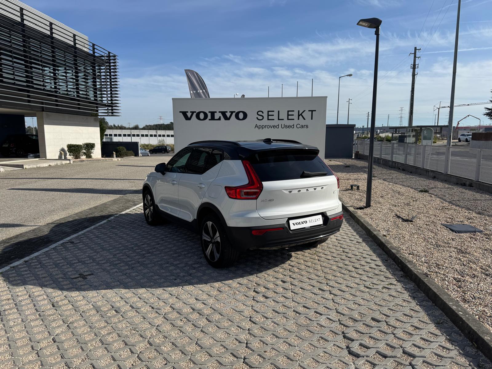 Volvo XC40 Plus