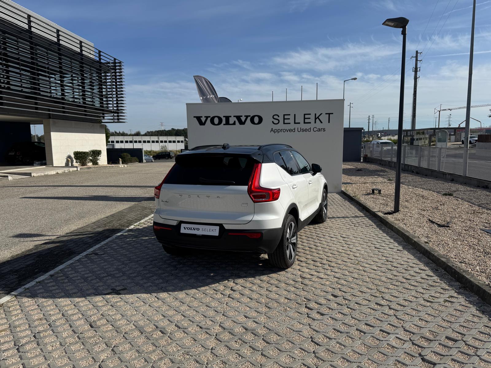 Volvo XC40 Plus