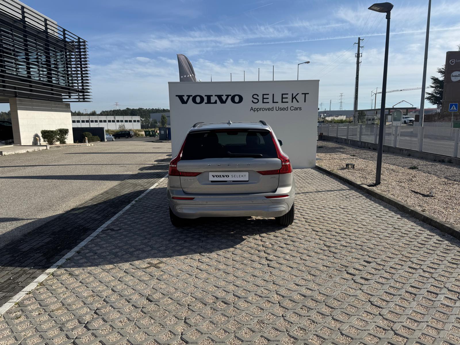 Volvo XC60 Momentum Plus