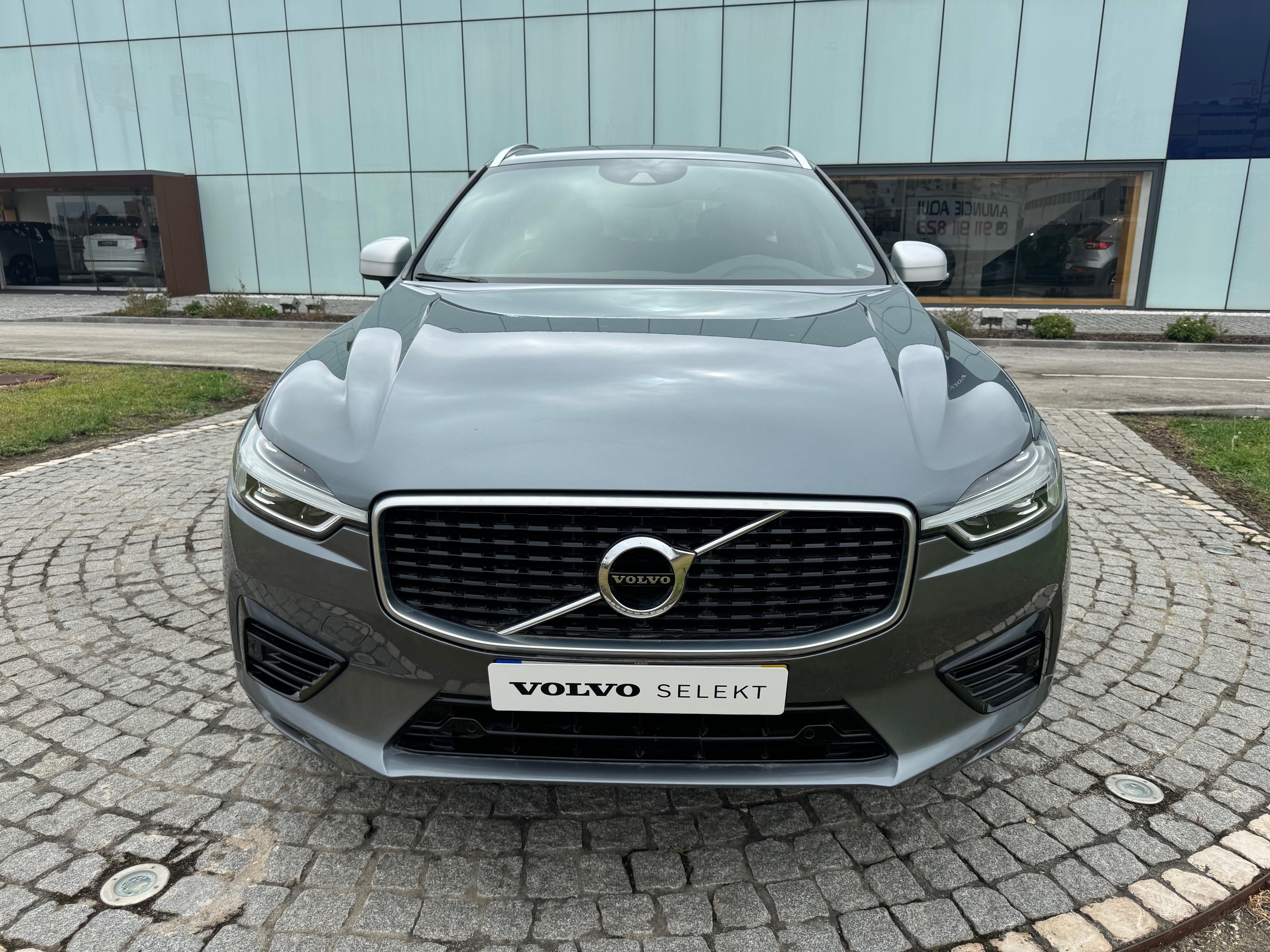 Volvo XC60 R-Design