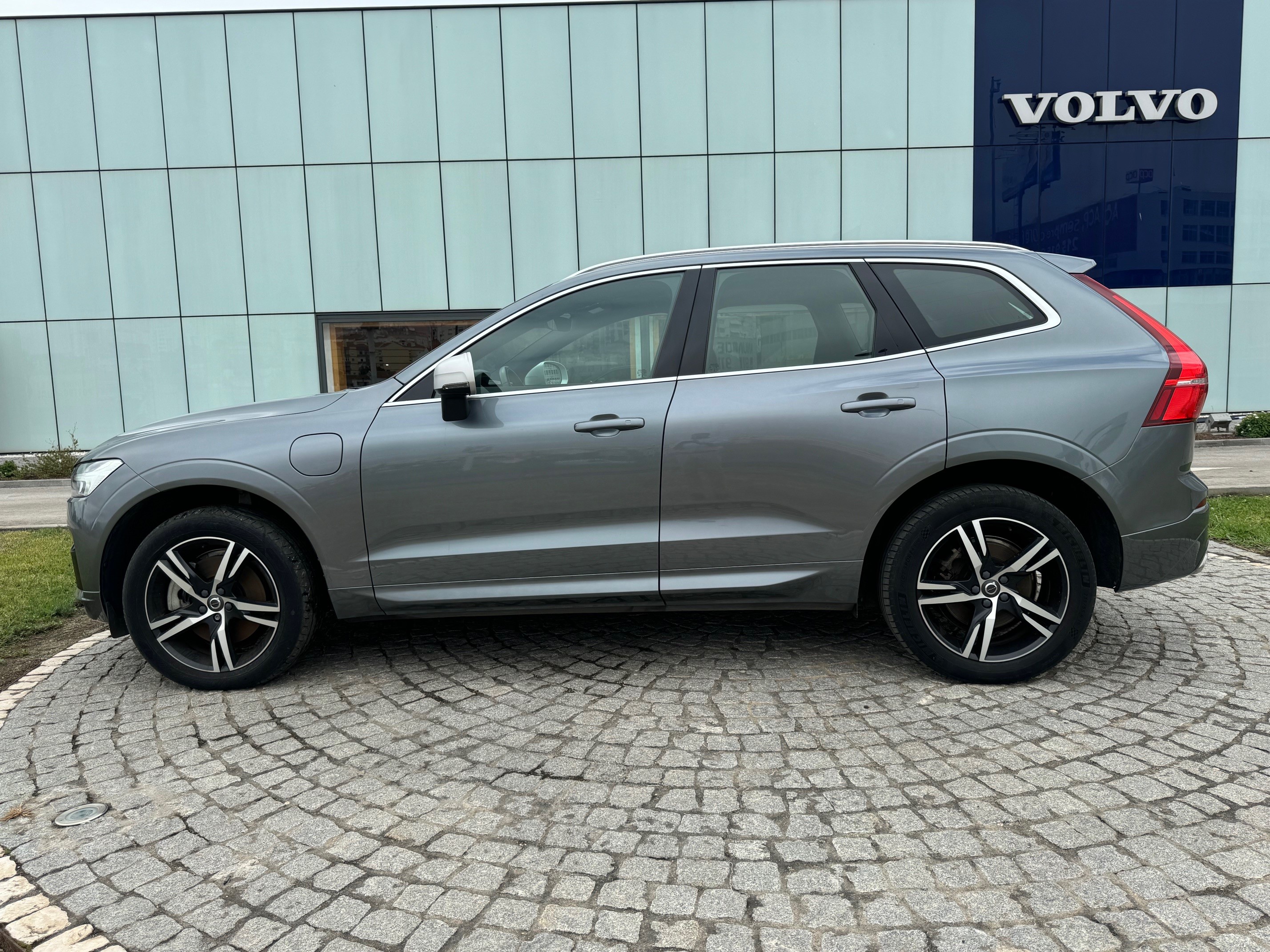 Volvo XC60 R-Design