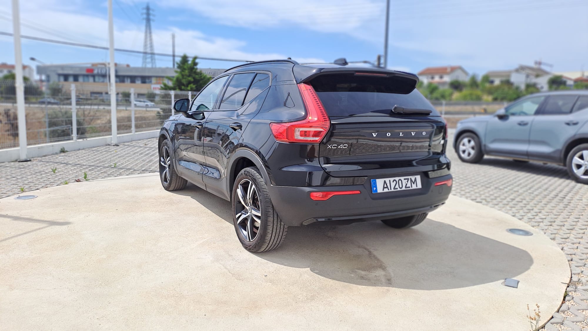 Volvo XC40 R-Design Expression