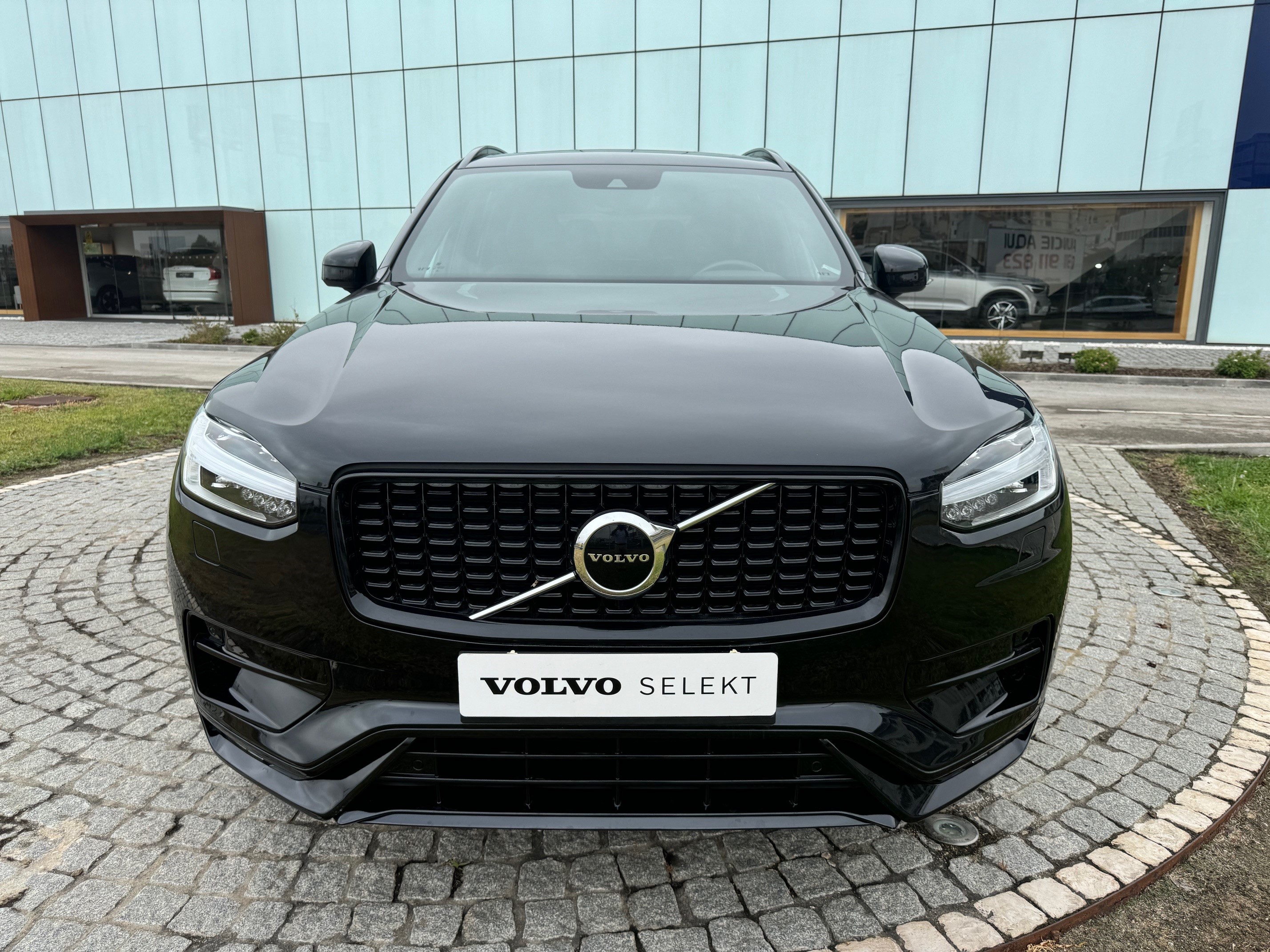 Volvo XC90 R-Design