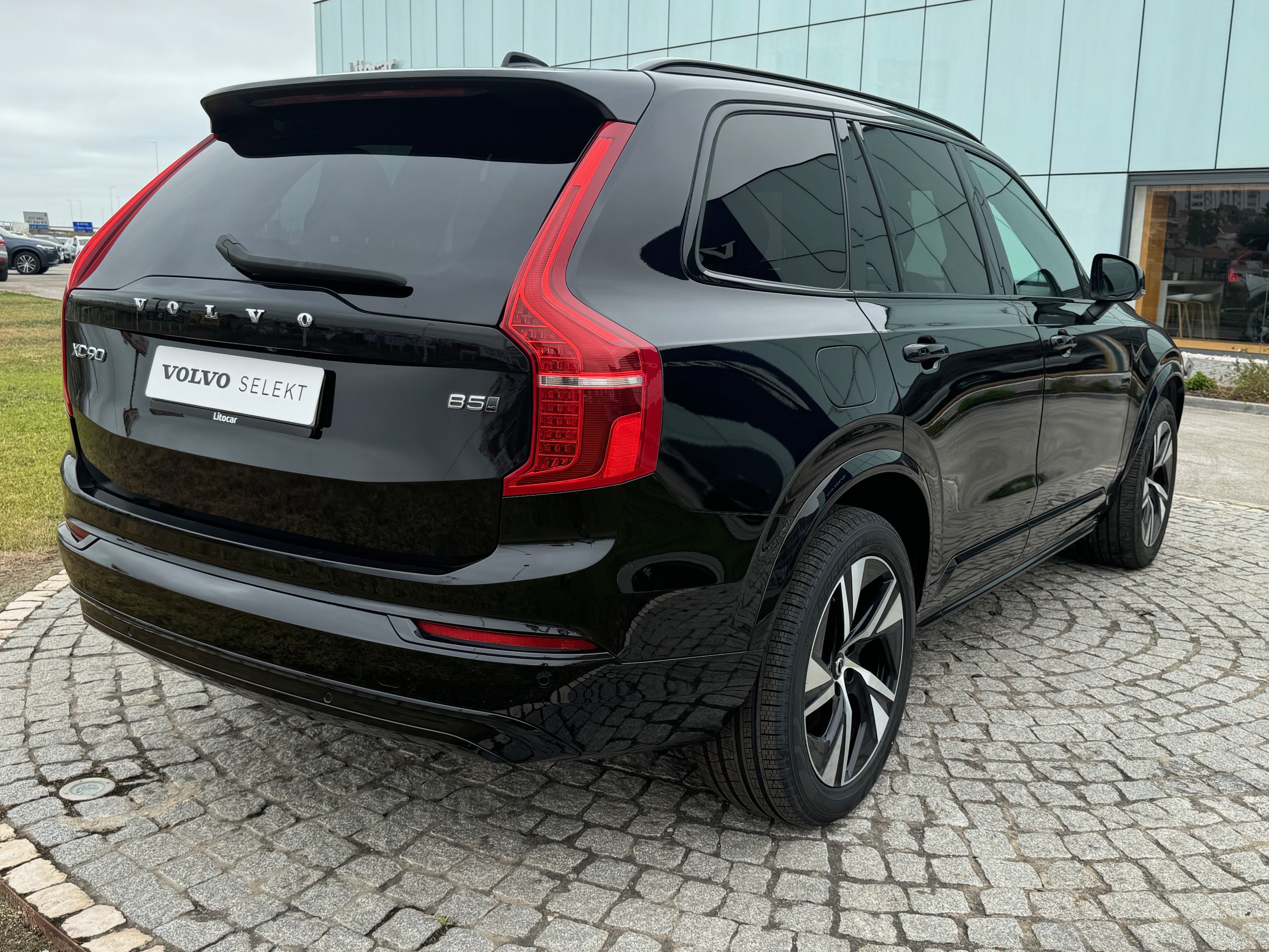 Volvo XC90 R-Design