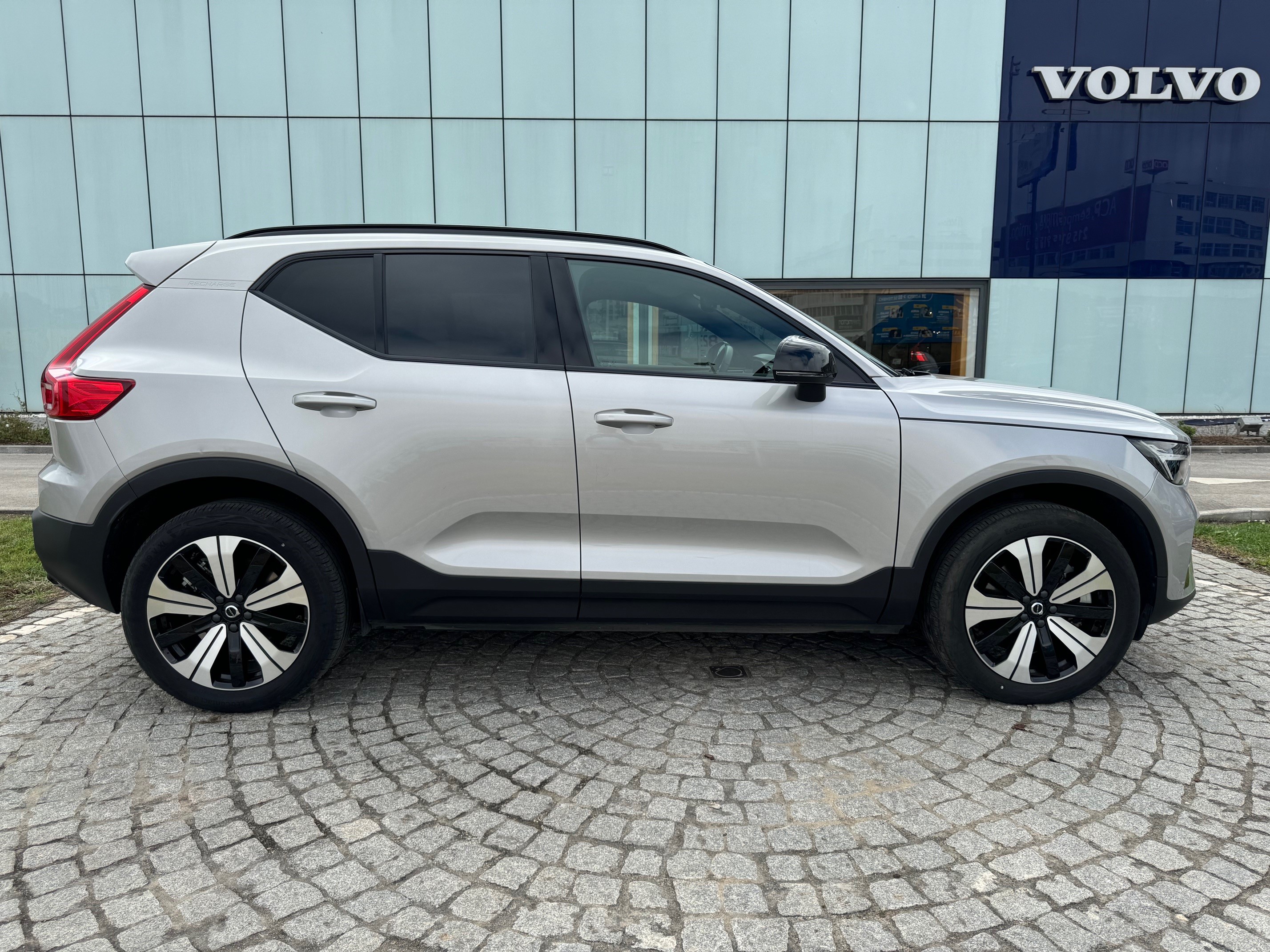 Volvo XC40 Plus