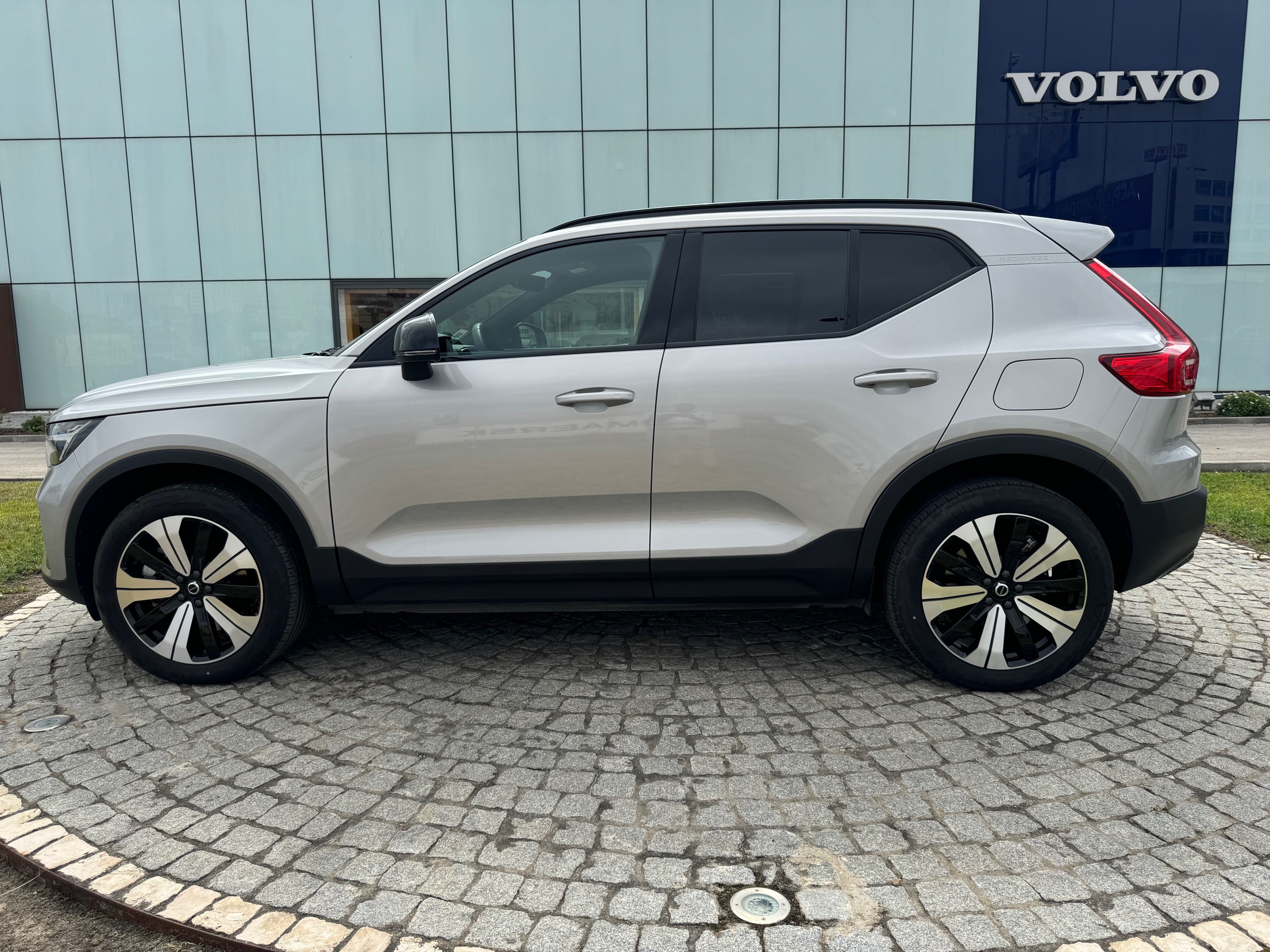 Volvo XC40 Plus