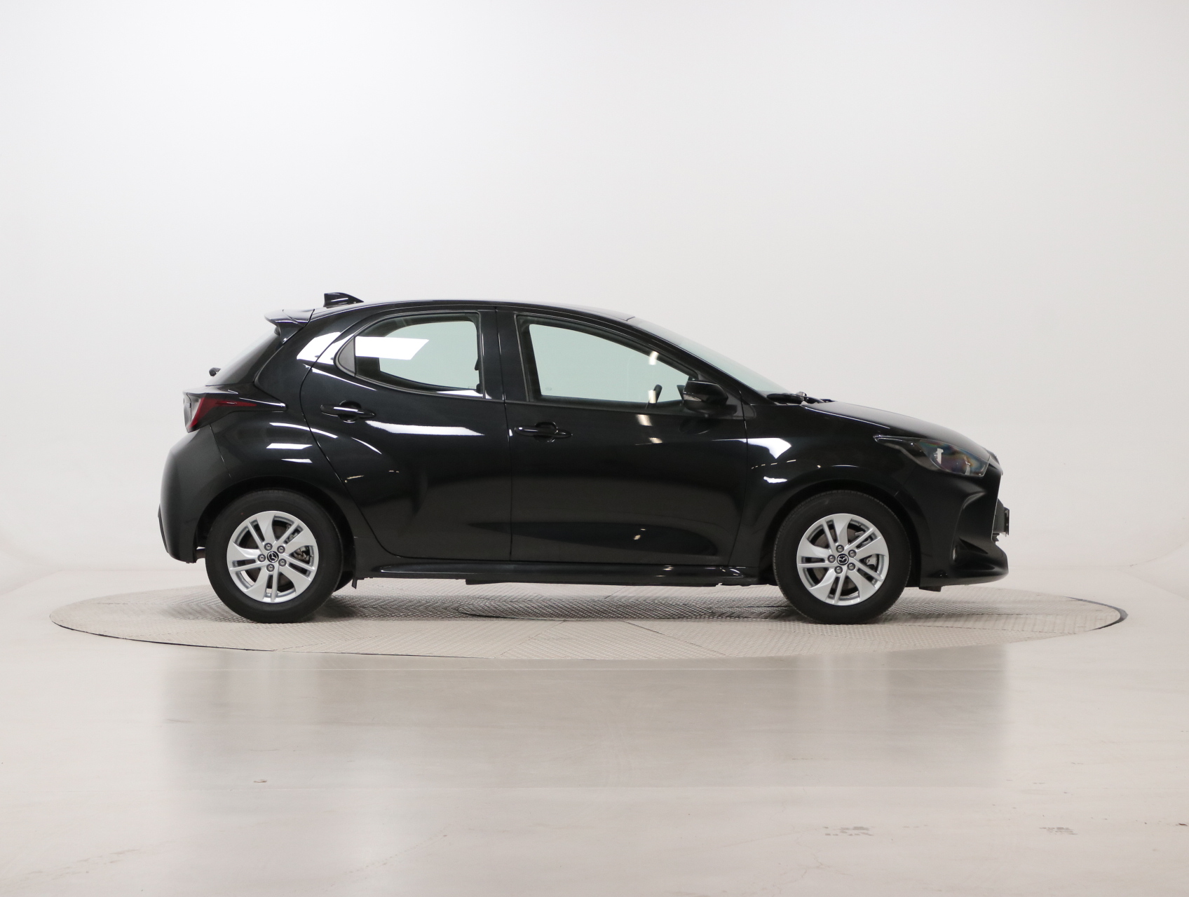 Mazda 2 Hybrid Agile