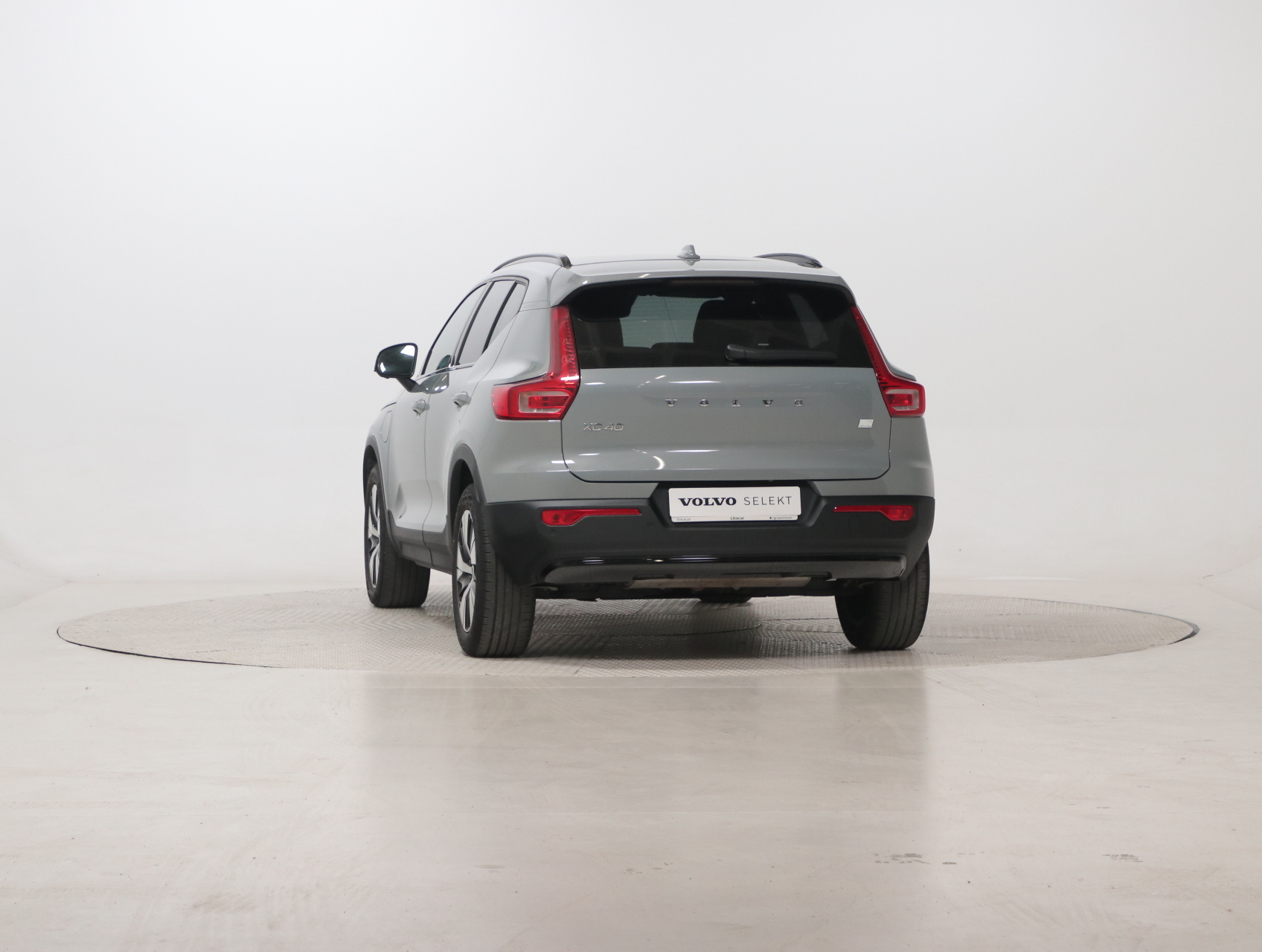 Volvo XC40 Plus Dark