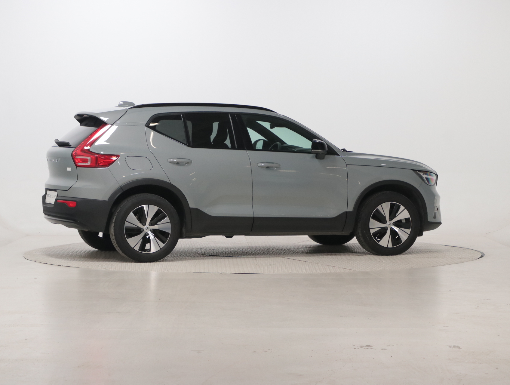 Volvo XC40 Plus Dark