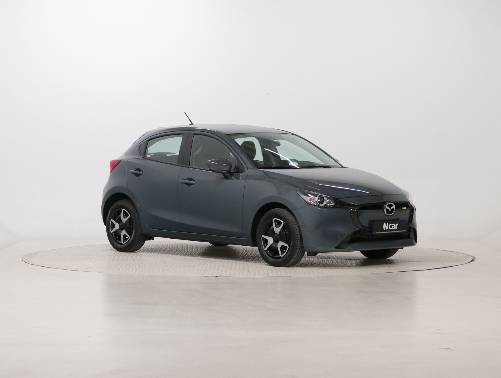 Mazda 2 Centre-Line